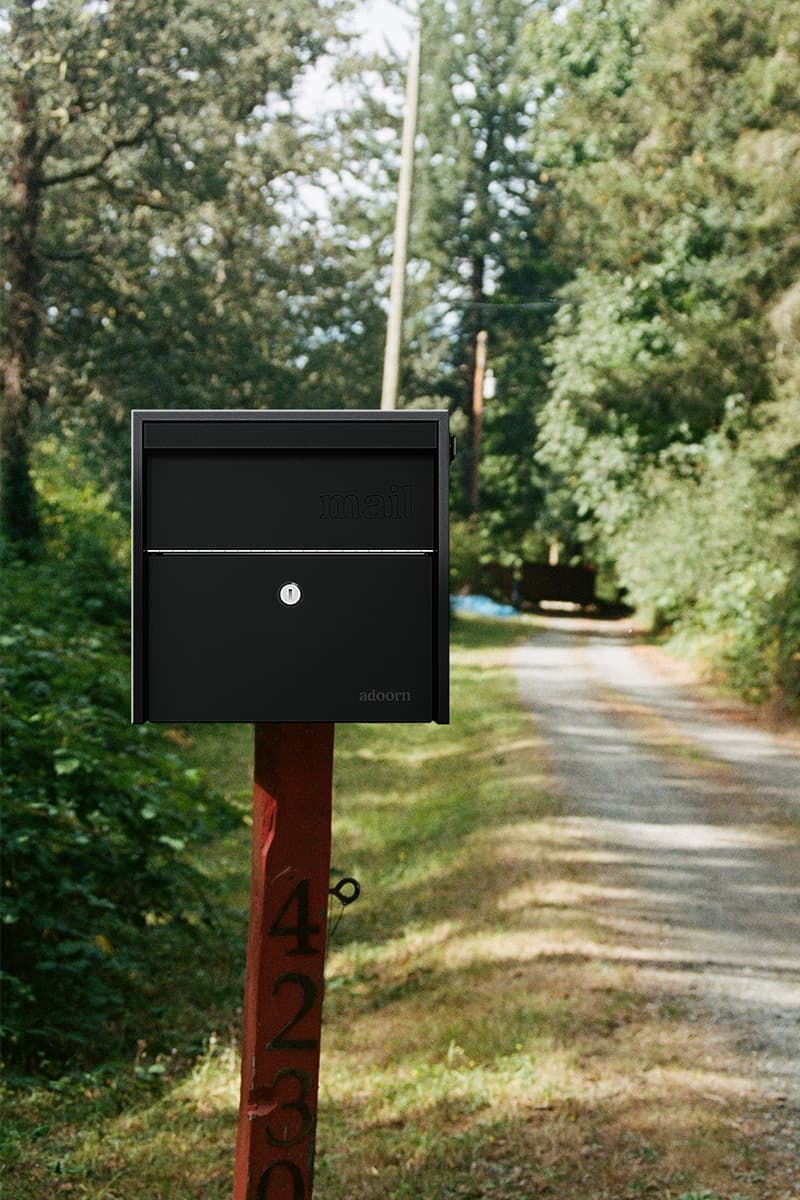 Post Mount Locking Mailbox | Small Gallery Image